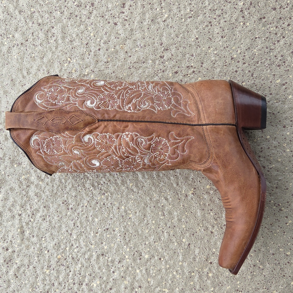 Corral Embroidered Cowboy Boots - Picture 6 of 8
